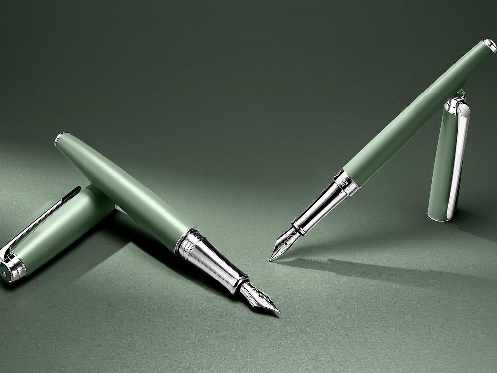 Caran d'Ache Léman Vert De Gris Fountain Pen, Brass, Green, 4799.713