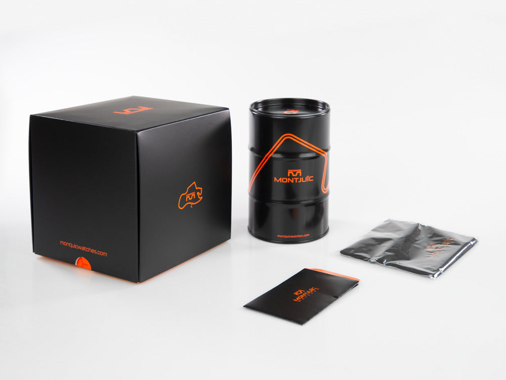 Montjuic X Momo Design Urban Pilot SS Quartz Watch, MJ1.2015MOMO.S