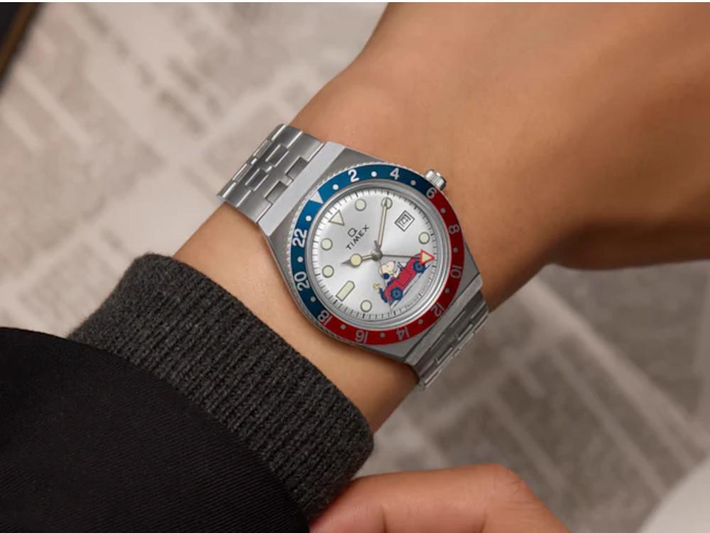 Timex x Peanuts Q Timex Quartz Watch, Silver, 38 mm, TW2W83300