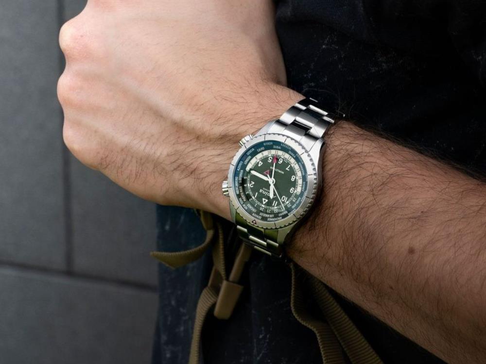 Alpina Startimer Pilot Quartz Worldtimer Watch, 41 mm, Green, Day, AL-255GR4S26B