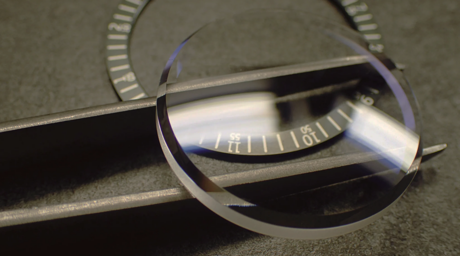 Not everything that shines is sapphire. Watch glasses: what no one tells you