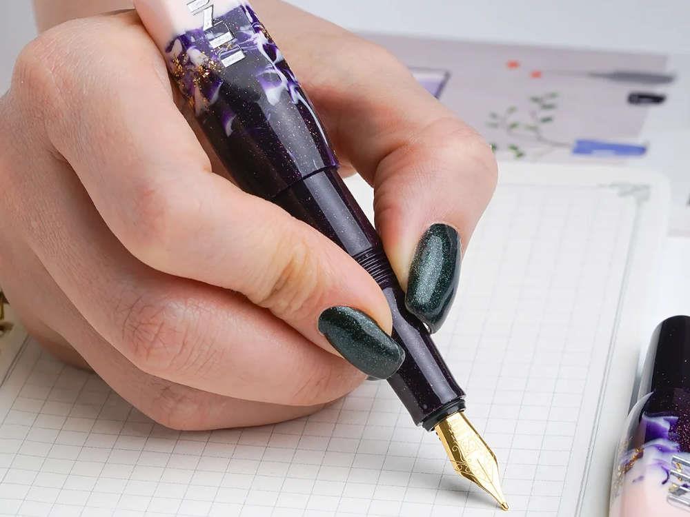 Benu Pixie Plum Cream Fountain Pen, Pink, 24.2.6.6.0