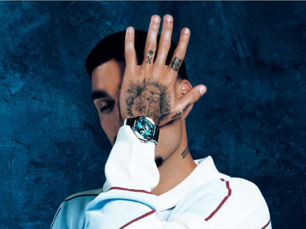 G-SHOCK Casio Classic Quartz Watch, Green, 49.3mm × 44.4mm, GM-2110D-3A1ER