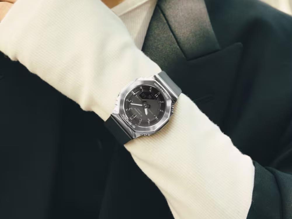 G-SHOCK Casio Classic Quartz Watch, Grey,GM-S2110-1A1ER