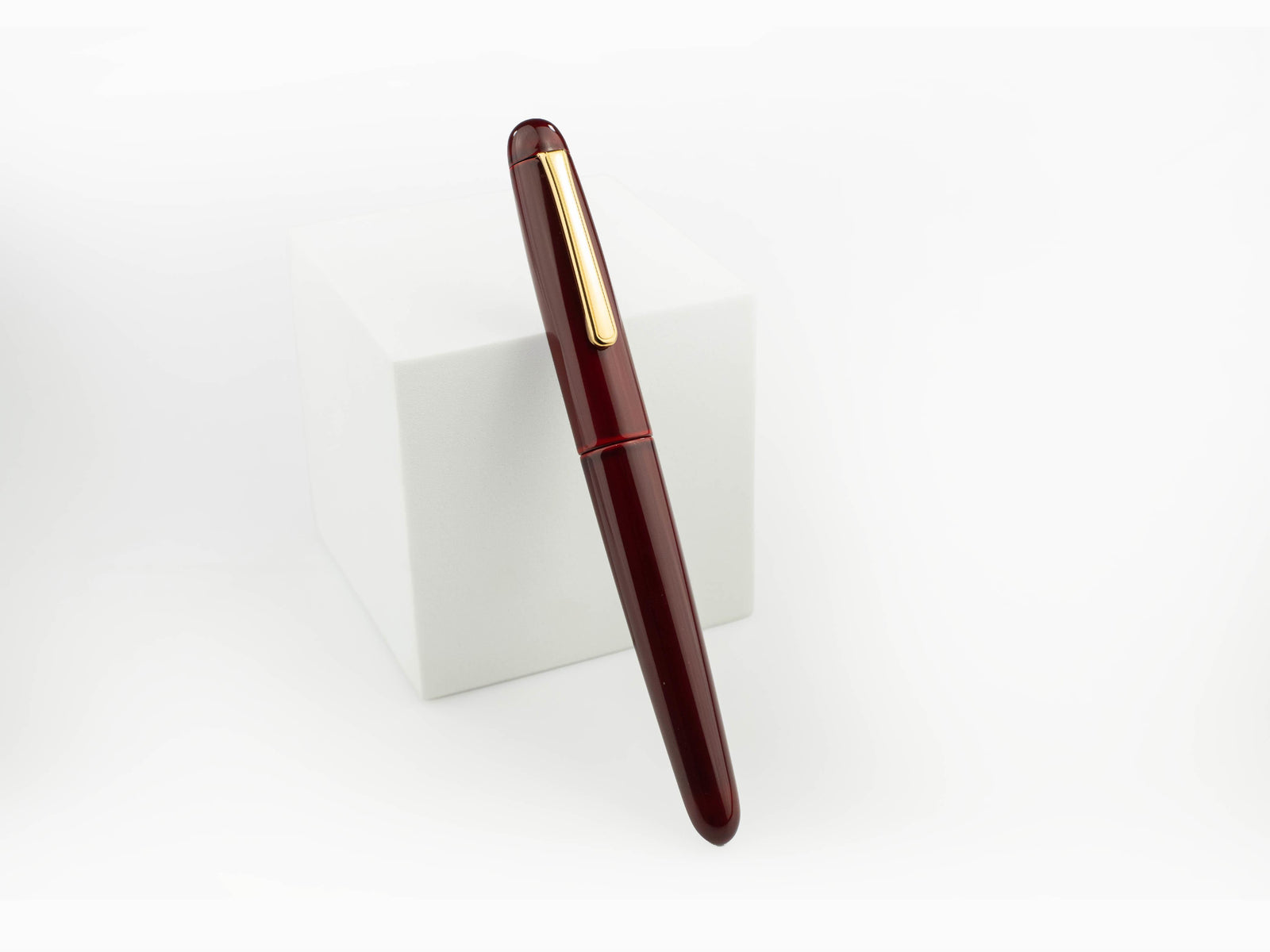 Nakaya Writer Portable Fountain Pen Aka-Tamenuri, Urushi lacquer