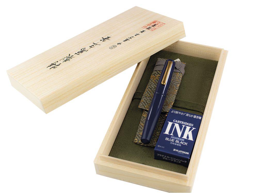 Nakaya Writer Fountain Pen, Kikyo, Ebonite and Urushi lacquer