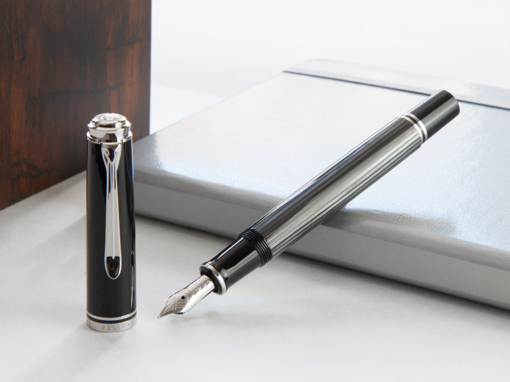 Pelikan Souverän M605 Stresemann Fountain Pen – Anthracite Stripes, Medium 18K Rhodium Nib