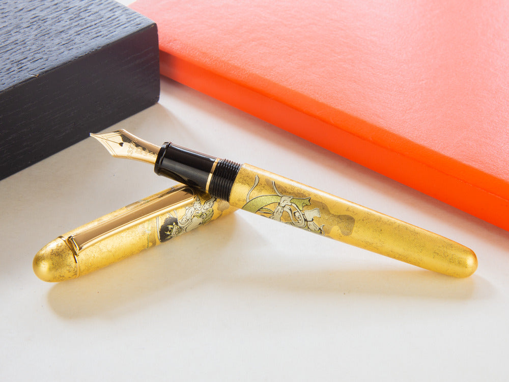 Platinum Kanazawa Maki-e Fujin Raijin Fountain Pen, PNB-35000H-3
