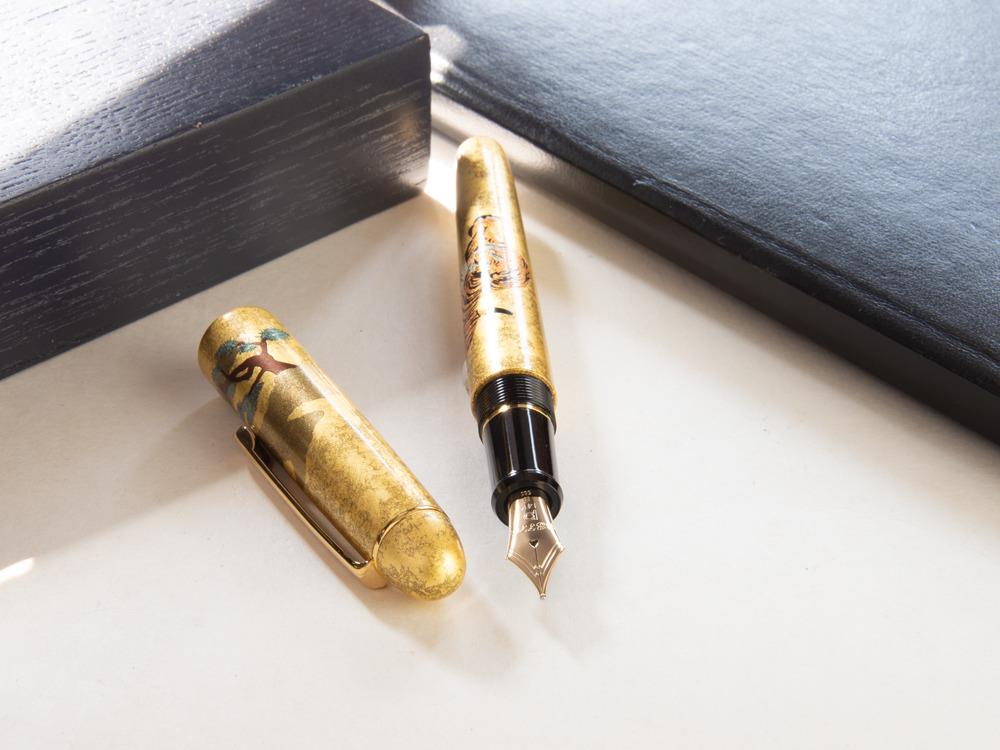 Platinum Kanazawa Maki-e Matsu-Tora Fountain Pen, PNB-35000H-55