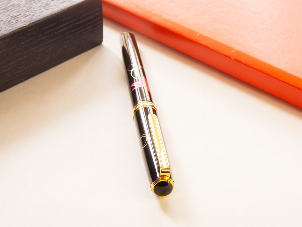 Platinum Kanazawa Maki-e Gold Fish F. Pen, Resin and urushi lacquer