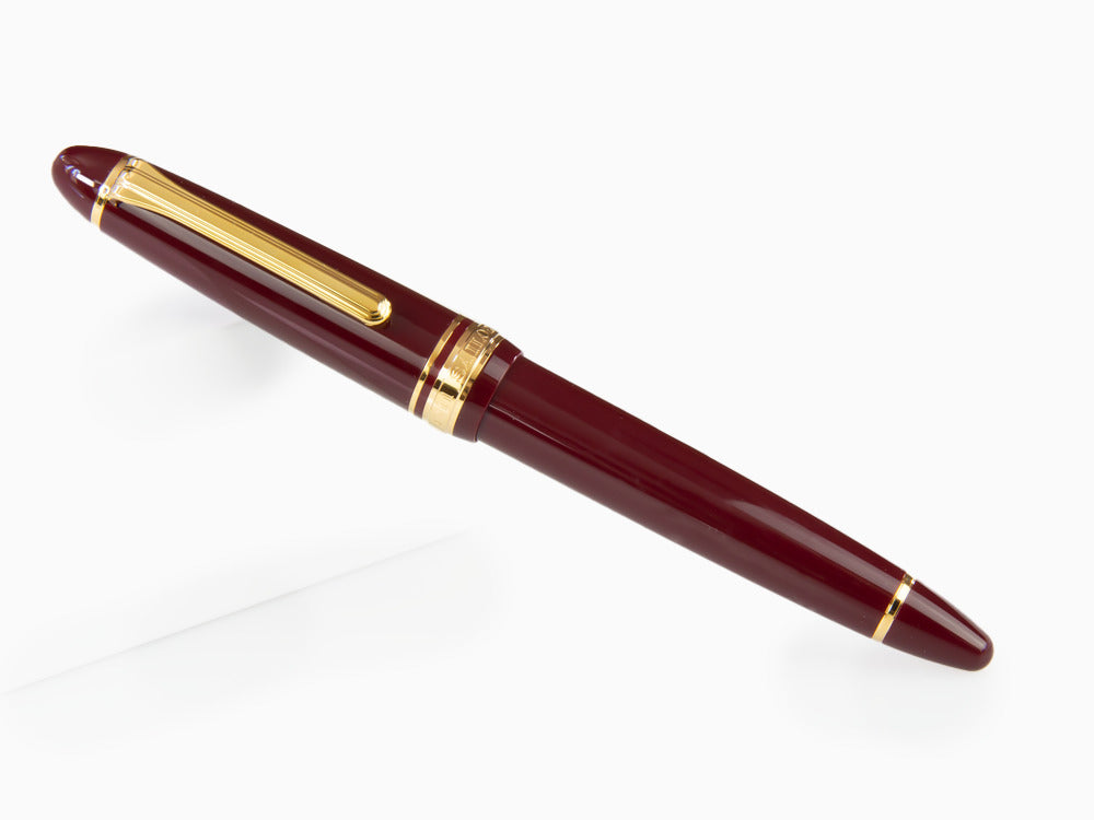 Sailor 1911 Standard Series Fountain Pen, Burgundy, Resin, Gold Trim