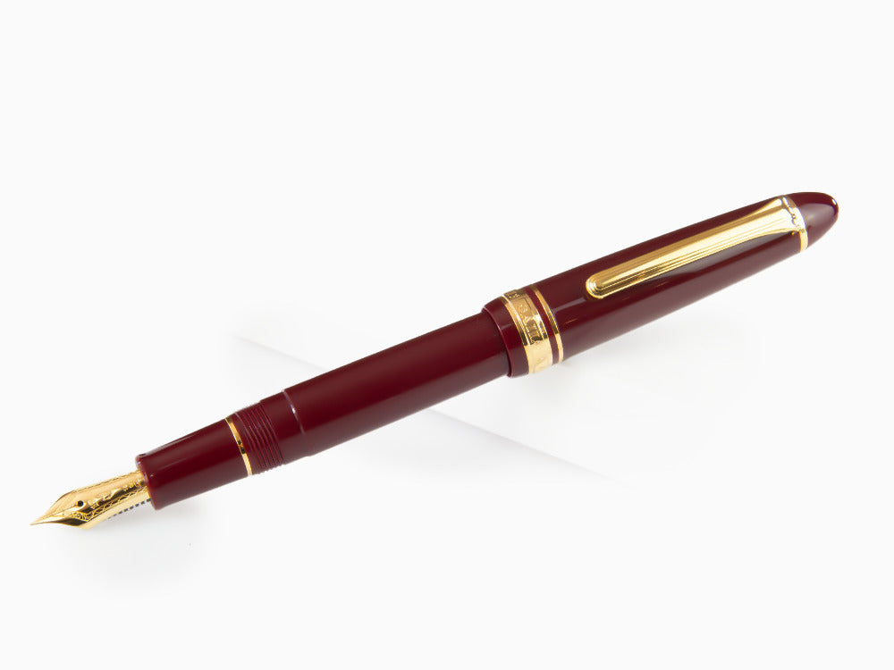 Sailor 1911 Standard Series Fountain Pen, Burgundy, Resin, Gold Trim