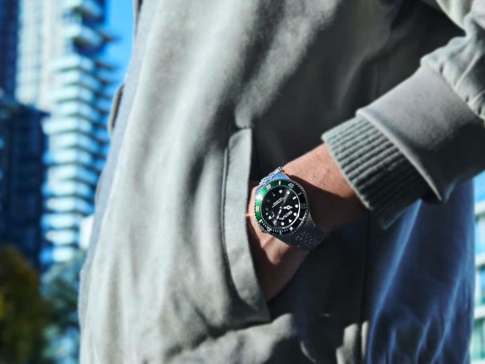 Sector No Limits 230 Quartz Watch, Black, 43 mm, R3253161052