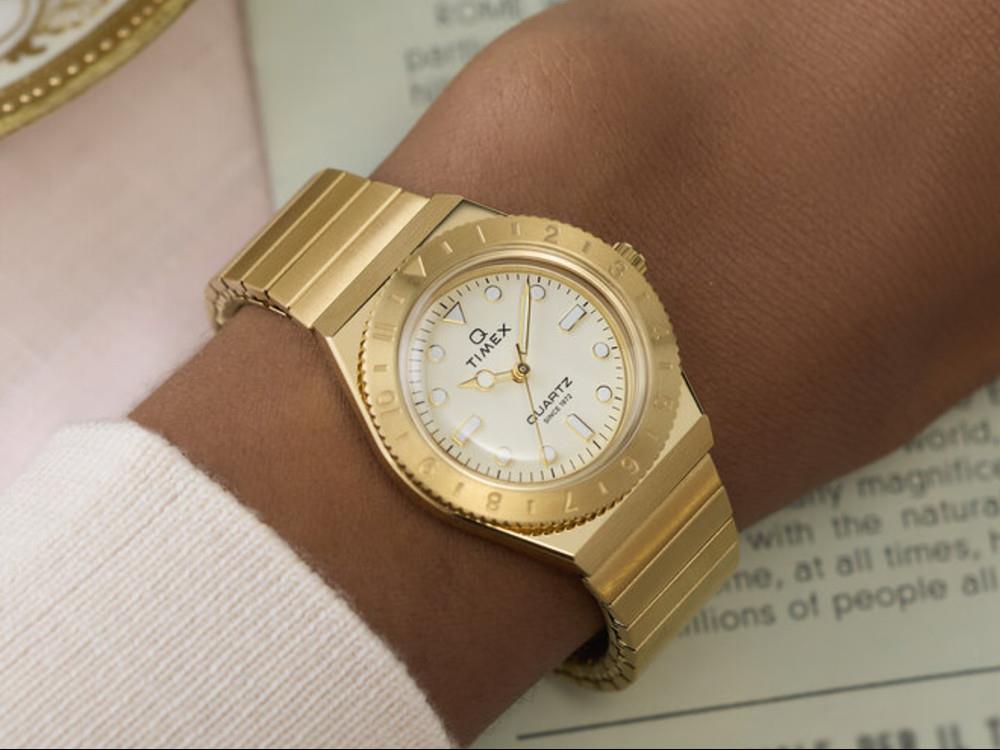 Timex Q Timex Quartz Watch, Golden, 30 mm, TW2Y57500