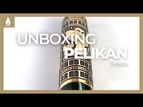 Pelikan Toledo M900 Fountain Pen, Gold, Resin, 921387